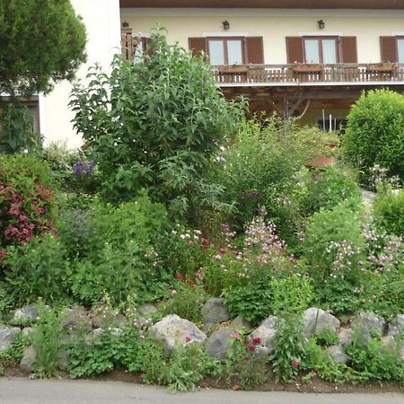 Gastehaus Raab Lägenhet Albrechtshohe Exteriör bild