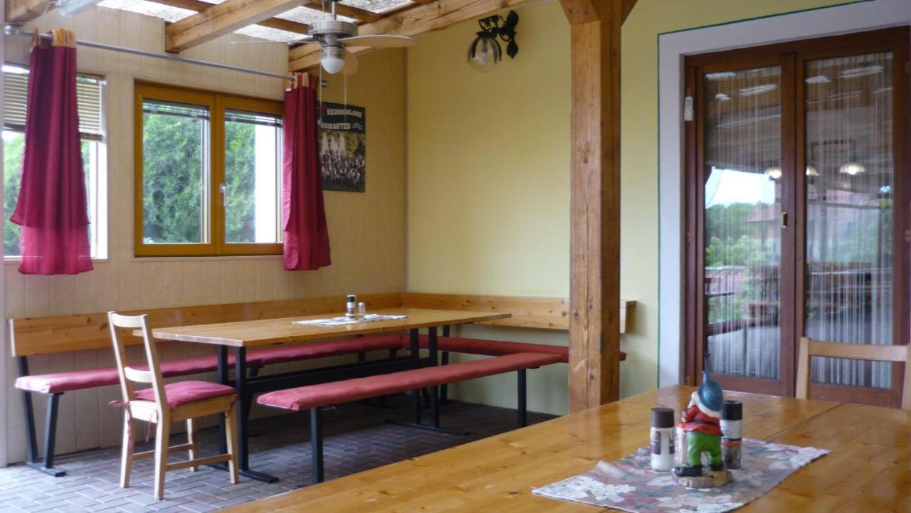 Gastehaus Raab Lägenhet Albrechtshohe Exteriör bild