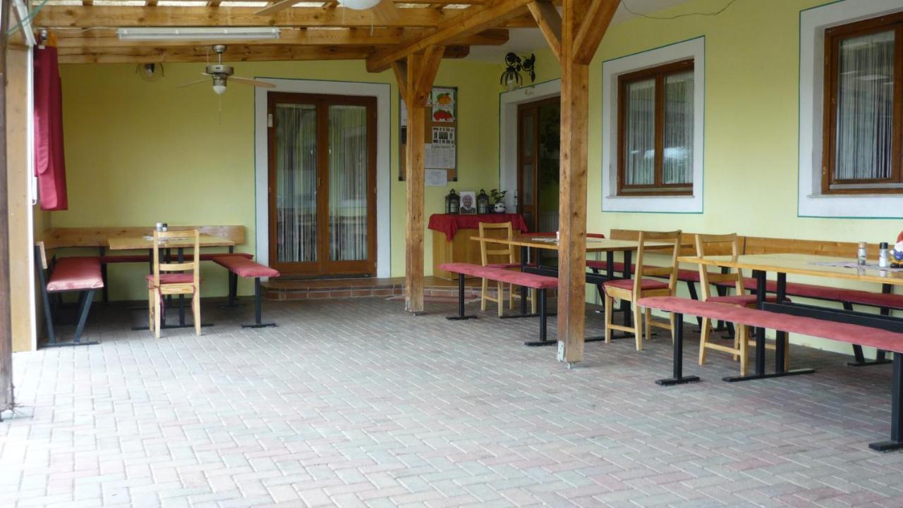 Gastehaus Raab Lägenhet Albrechtshohe Exteriör bild